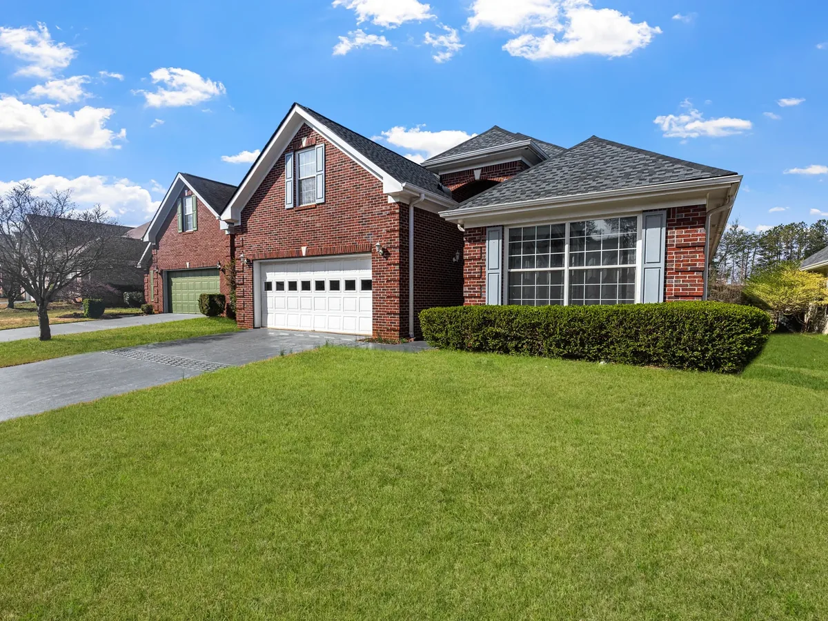 Lawn Care & Yard Maintenance in Oakland